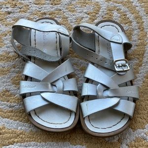 Girl’s Original Saltwater SandalsMetallic Silver Size 12